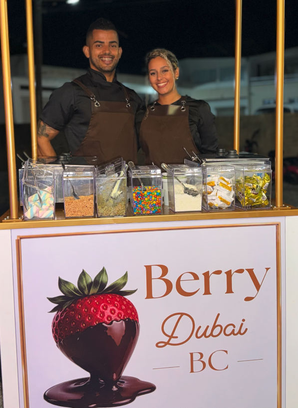 Bancada Berry Dubai BC com o casal fundador
